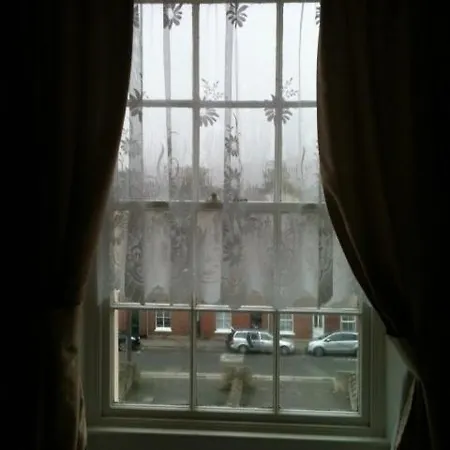Molyneux Guesthouse-2